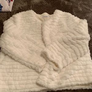 Ivory little elegant coat!